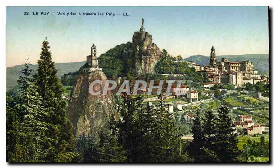 CPA Le Puy Vue prise a travers les Pins 