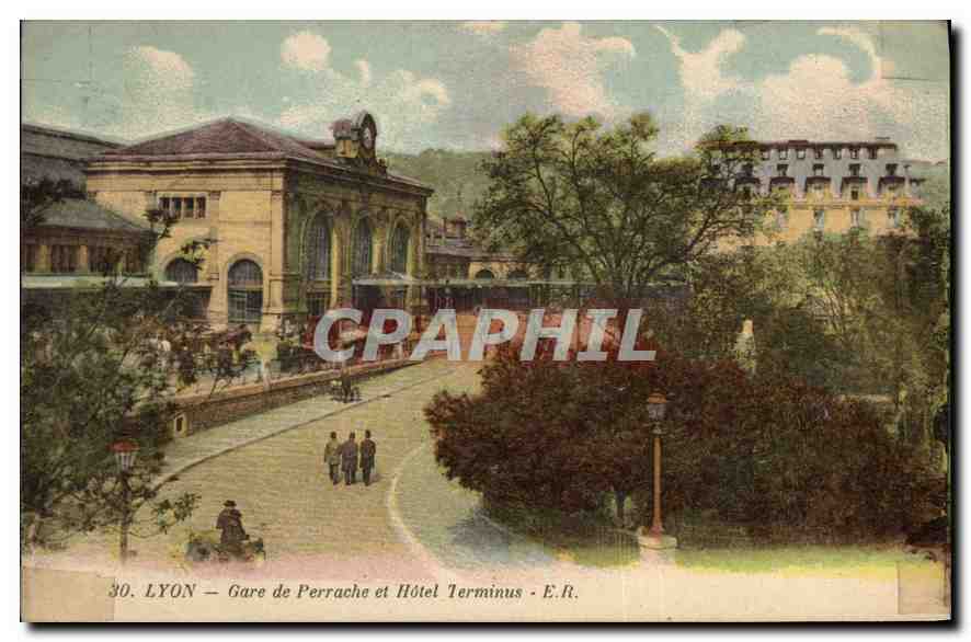 LYON — Gare de Perrache et Hôtel Terminus — E.R.