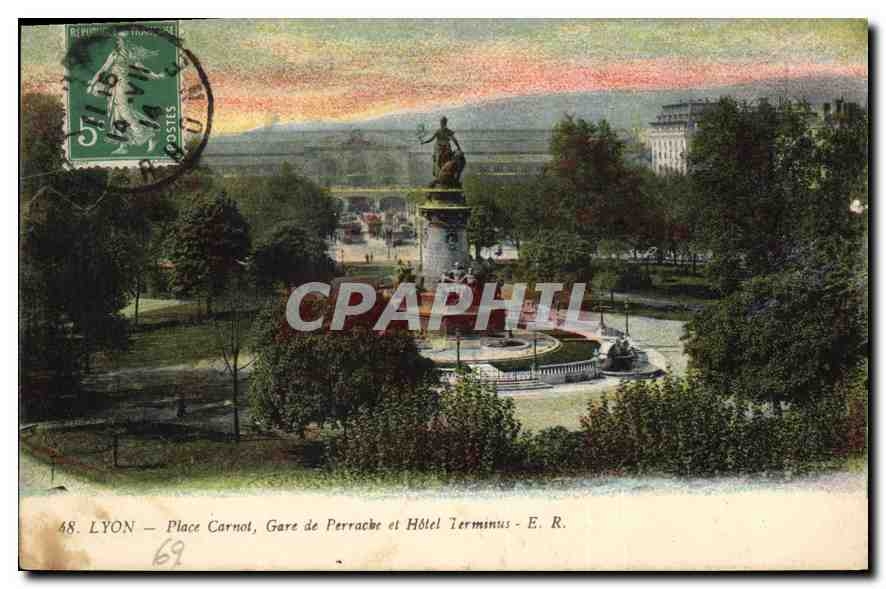 CPA Lyon Place Carnot Gare de Perrache et Hotel Terminus 