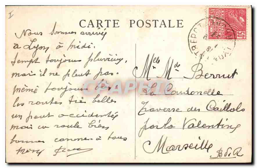 CPA Lyon Place Bellecour et Coteaux de Fourviere  — Verso