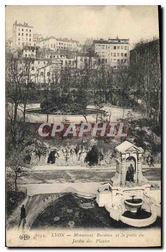 CPA Lyon Monument Burdeau et la Grotte du Jardin des Plantes 