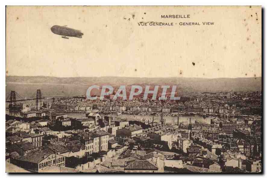 Marseille — Vue générale avec dirigeable — Grande Maison