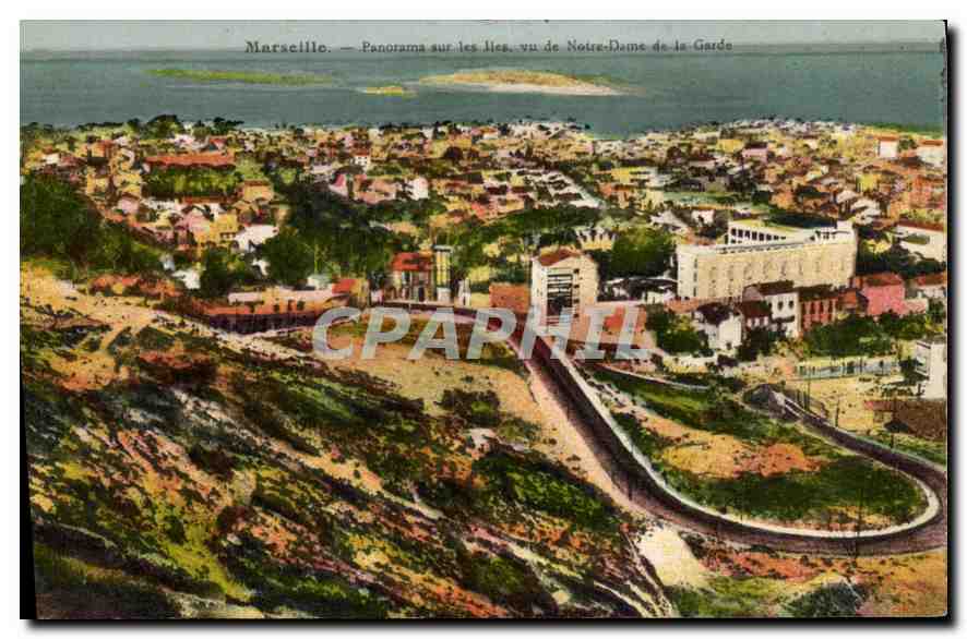 CPA Marseille Panorama sur les lles vu de Notre Dame de la Garde 