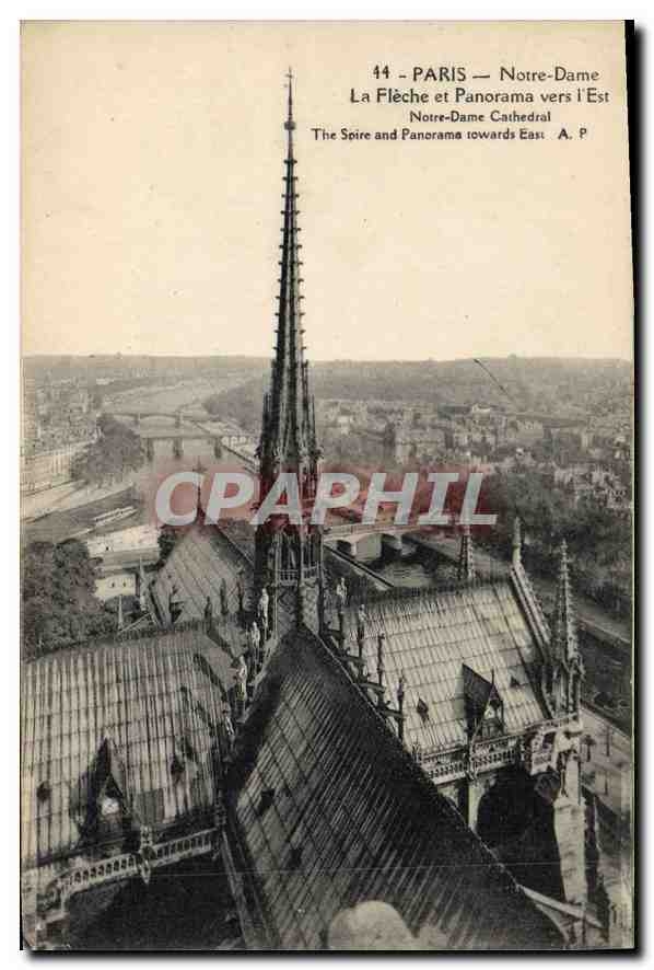 CPA Paris Notre Dame La Fleche et Panorama vers l'Est Notre Dame Cathedral 