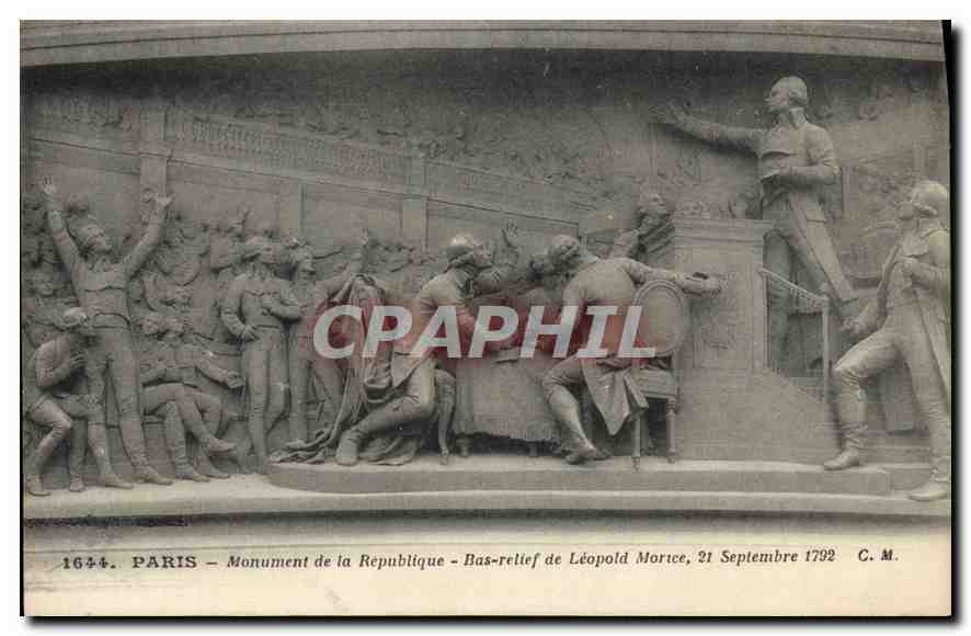 CPA Paris Monument de la Republique Bas relief de Leopard Morice 
