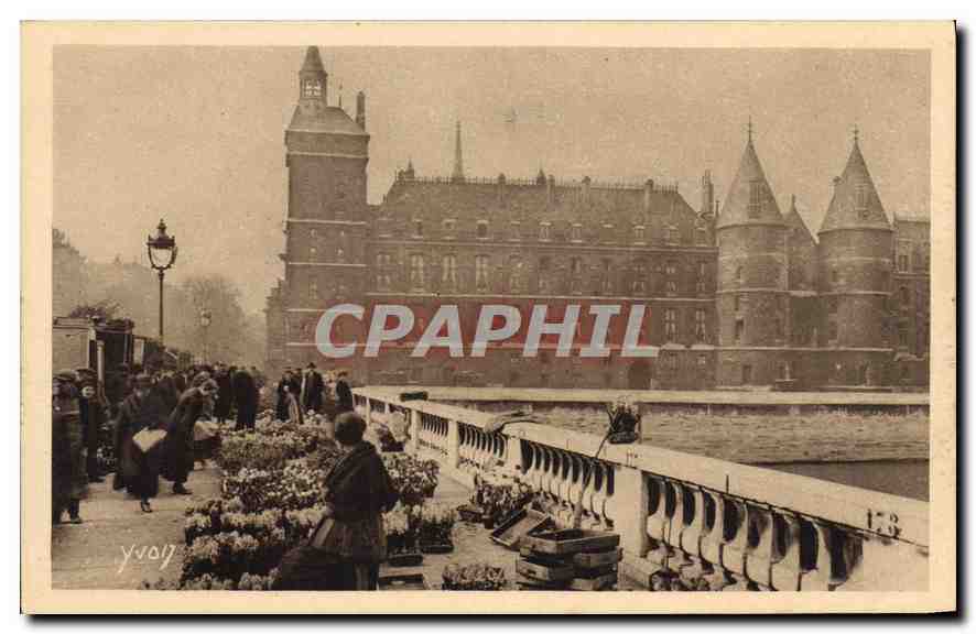 CPA Paris Le Marche aux fleurs du Pont au Change et la Conciergerie 