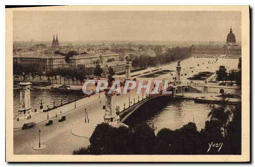 CPA Paris Le Pont Alexandre III et l'Esplanade des Invalides 