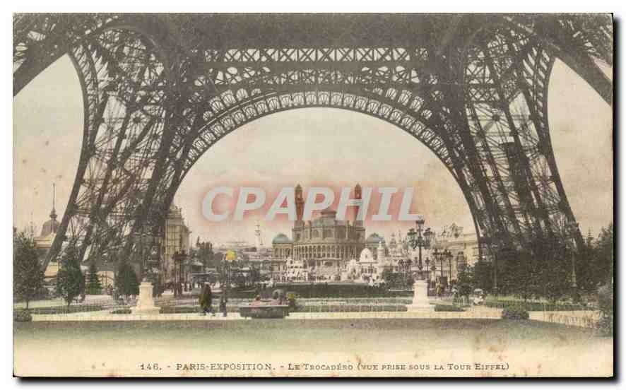 CPA Paris Exposition le Trocadero vue prise sous la Tour Eiffel 
