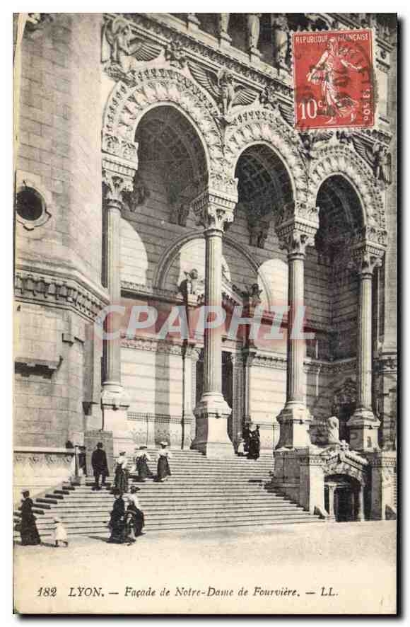 CPA Lyon Facade de Notre Dame de Fourviere 