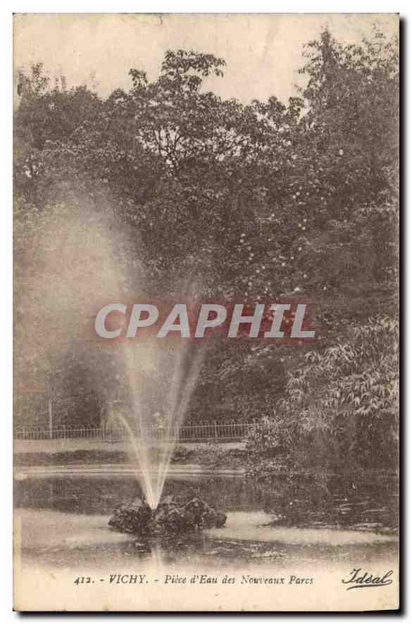 CPA Vichy Piece d'Eau des Nouveaux Parcs 