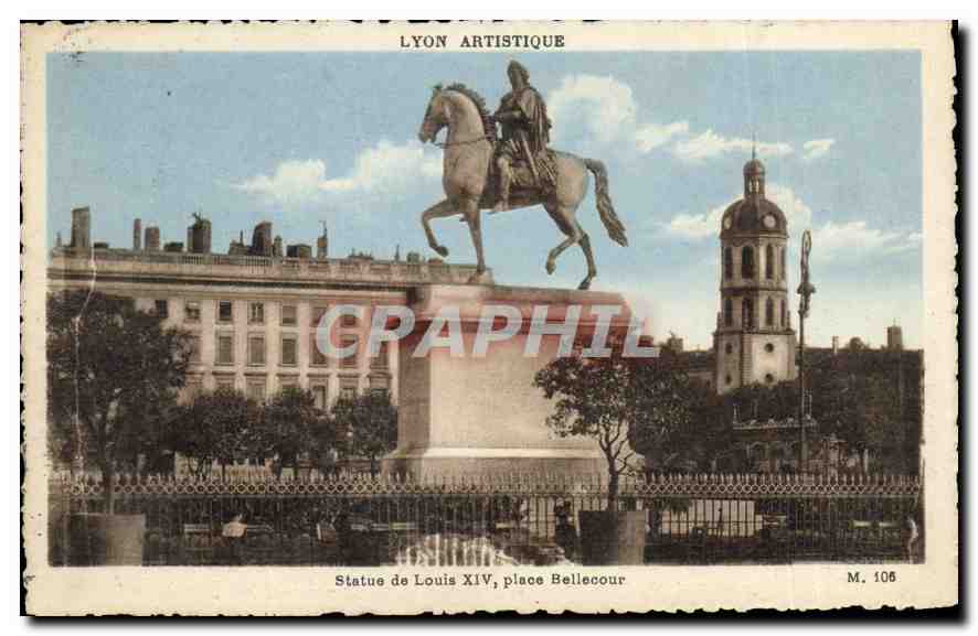 CPA Lyon Panorama de la Place Bellecour 