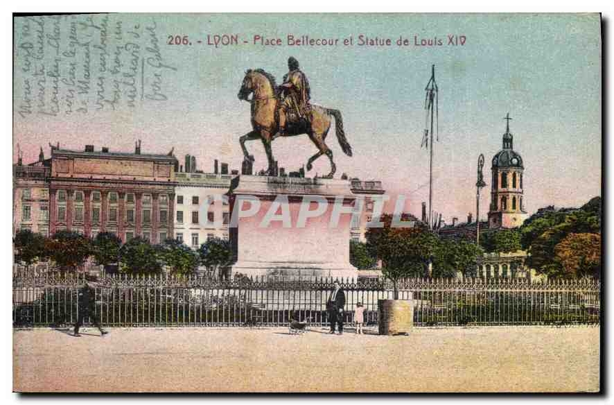 Lyon - Place Bellecour et Statue de Louis XIV