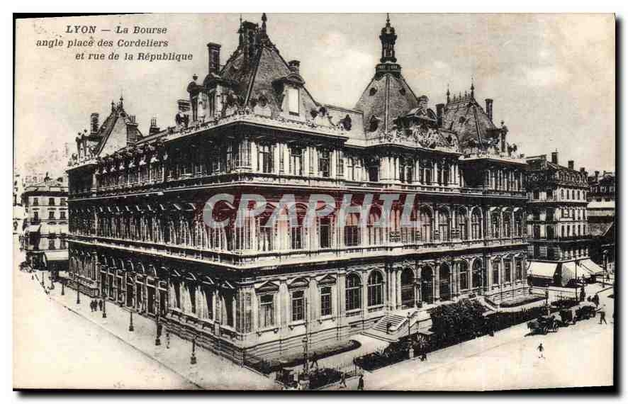 CPA Lyon La Bourse angle place des Cordeliers et rue de la Republique 