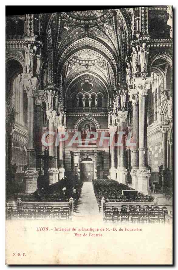 CPA Lyon Interieur de la Basilique de ND de Fourviere Vue de l'Entree 