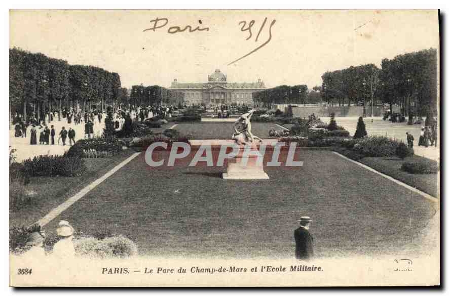 CPA Paris Le Parc du Champ de Mars et l'Ecole Militaire 