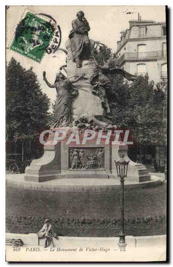 CPA Paris Le Monument de Victor Hugo 