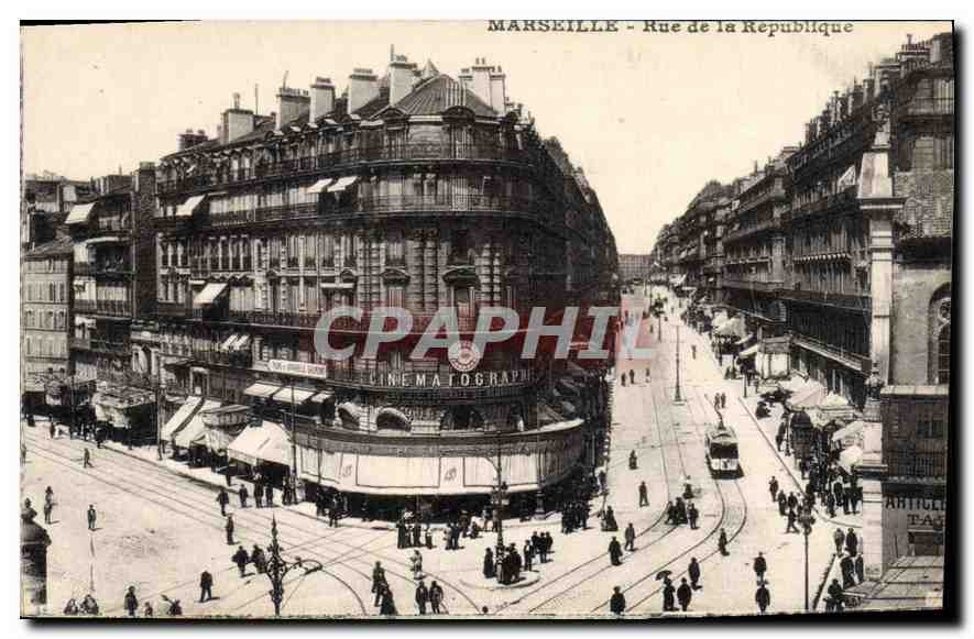 MARSEILLE - Rue de la République — vue de l'angle avec le cinéma Cinématograph