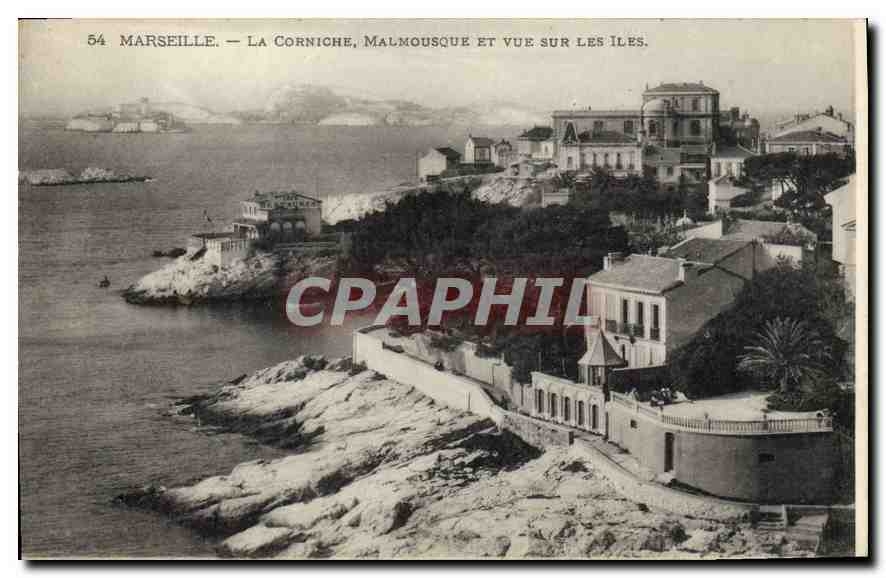 CPA Marseille La Corniche Malmousque et vue sur les Iles 