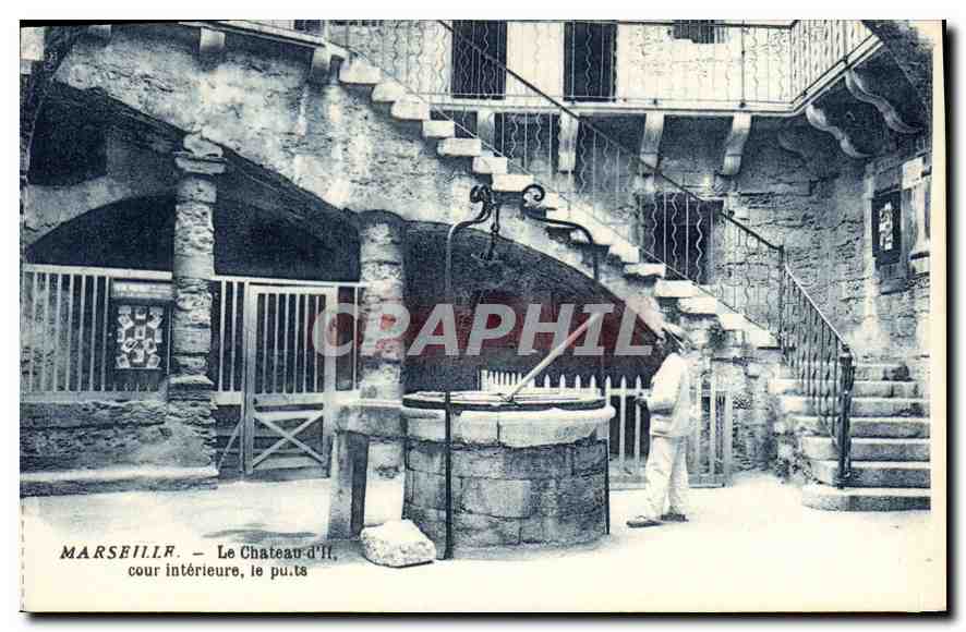 CPA Marseille Le Chateau d'If cour interieure le puits 