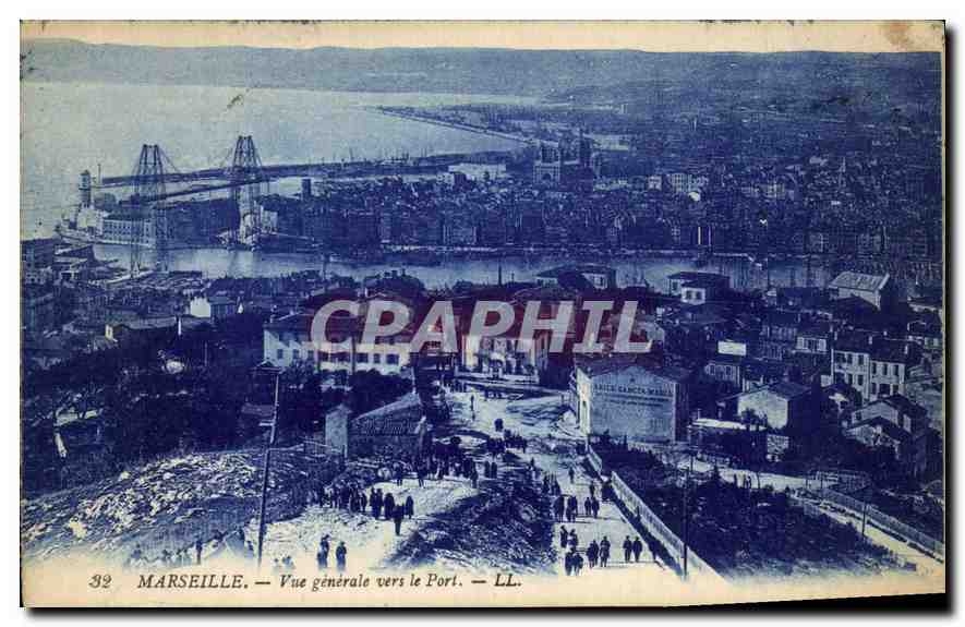 CPA Marseille Vue generale vers le Port 