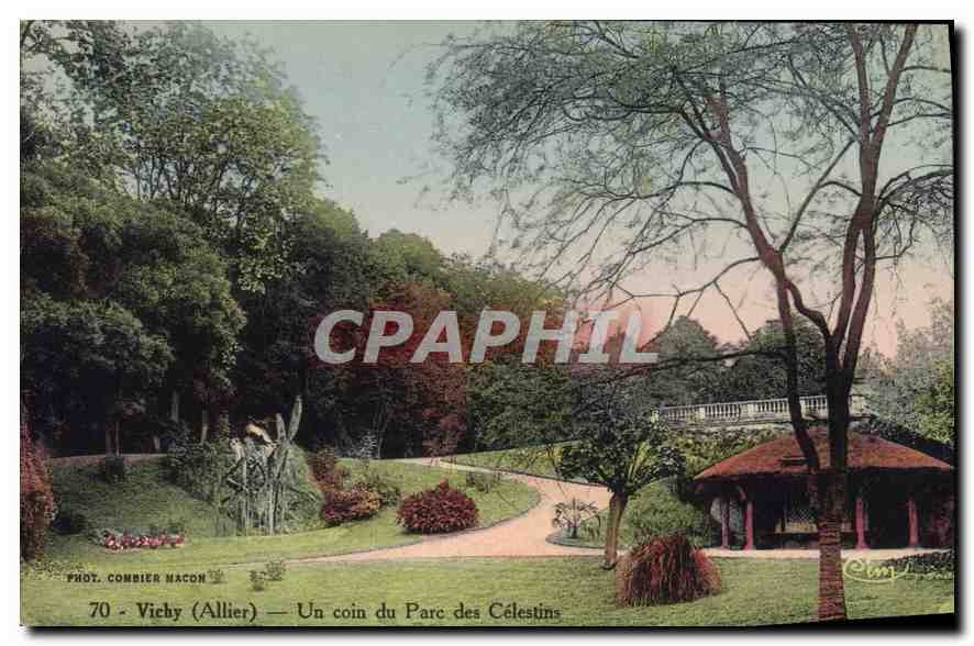 CPA Vichy Allier Un coin du Parc des Celestins 