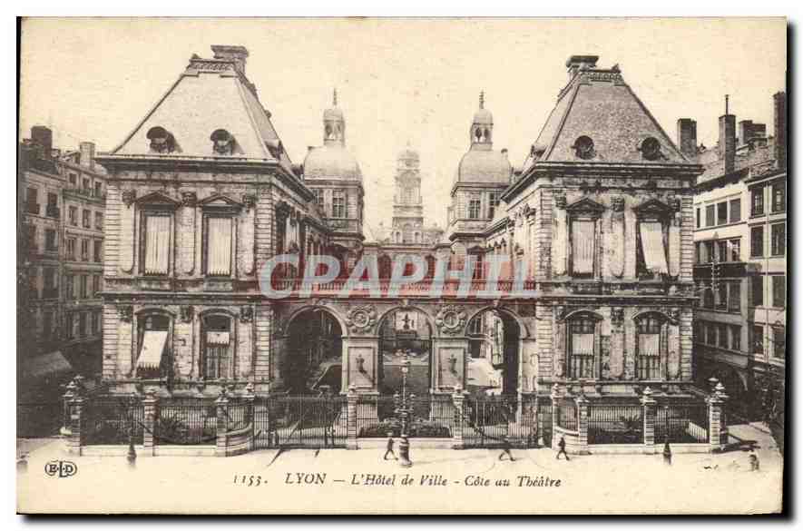 CPA Lyon L'Hotel de Ville Cote au Theatre