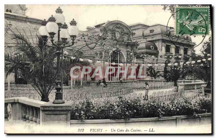 CPA Vichy Un Coin du Casino
