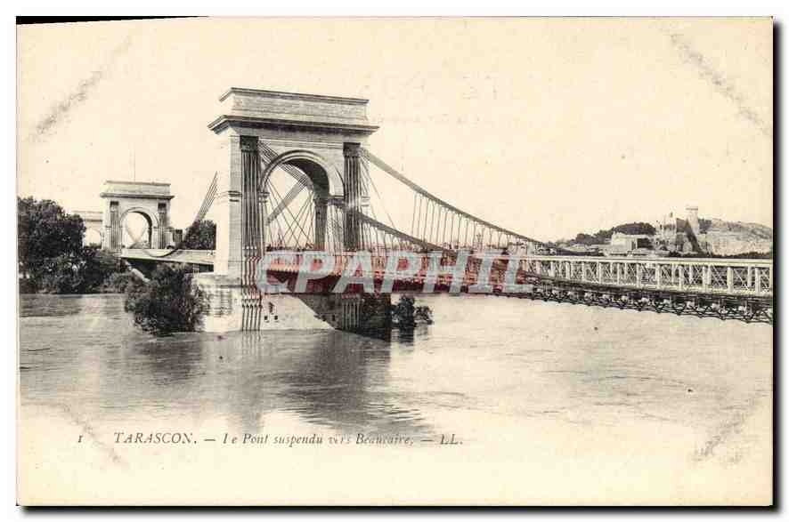 CPA Tarascon Le Pont suspendu vers Beaucaire