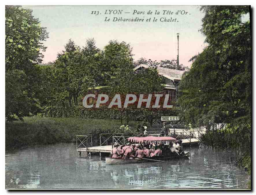 LYON — Parc de la Tête d'Or. Le Débarcadère et le Chalet.