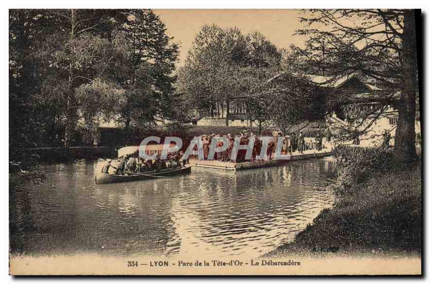 CPA Lyon Parc de la Tete d'Or Le Debarcadere Bateau 