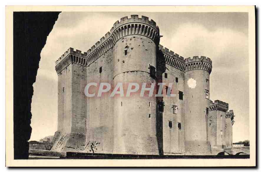 Château de Tarascon — vue de la tour centrale — Serv. Commercial Monuments Historiques, Paris