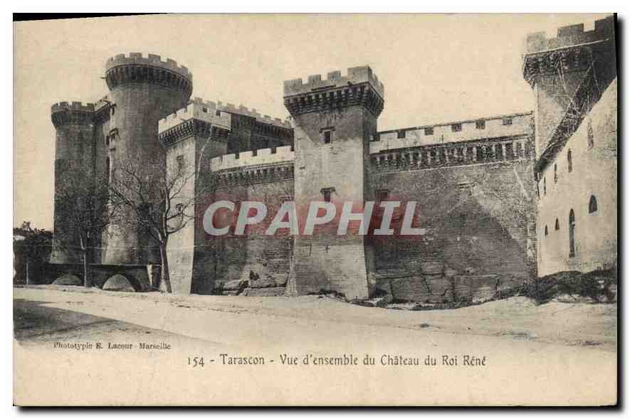 CPA Tarascon Vue d'Ensemble du Chateau du Roi Rene 