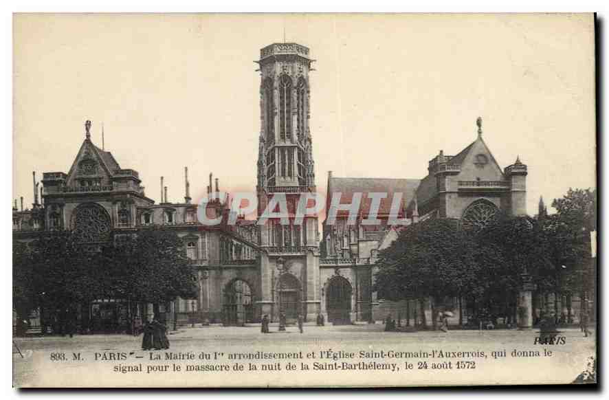 CPA Paris la Mairie du 1er arrondissement et l'eglise Saint Germain l'Auxerrois qui donna signale po