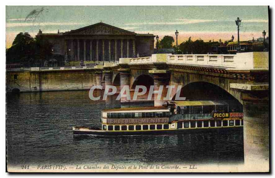 CPA Paris VII La Chambre des Deputes et le Pont de la Concorde Bateau Peniche Chocolat Menier Picon