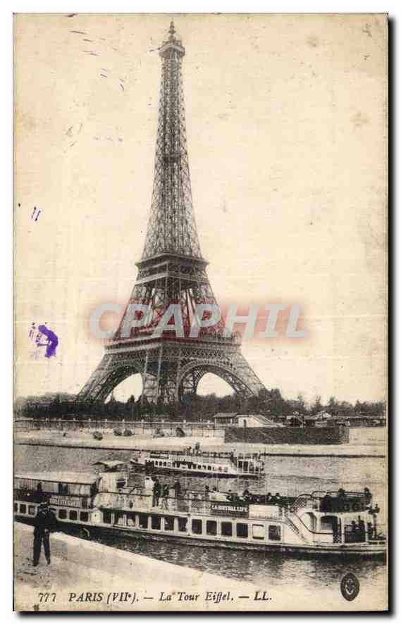 CPA Paris VII La Tour Eiffel Bateau Peniche