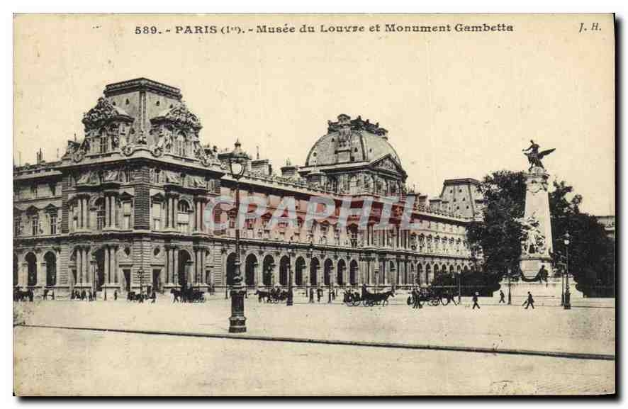 CPA Paris 1er Musee du Louvre et Monument Gambetta 