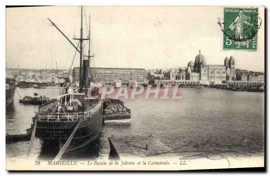 Marseille — Le Bassin de la Joliette et la Cathédrale — LL.
