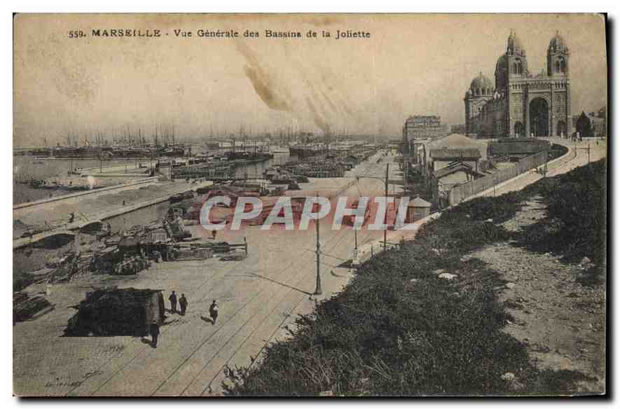 CPA Marseille vue generale des Bassins de la Joliette 