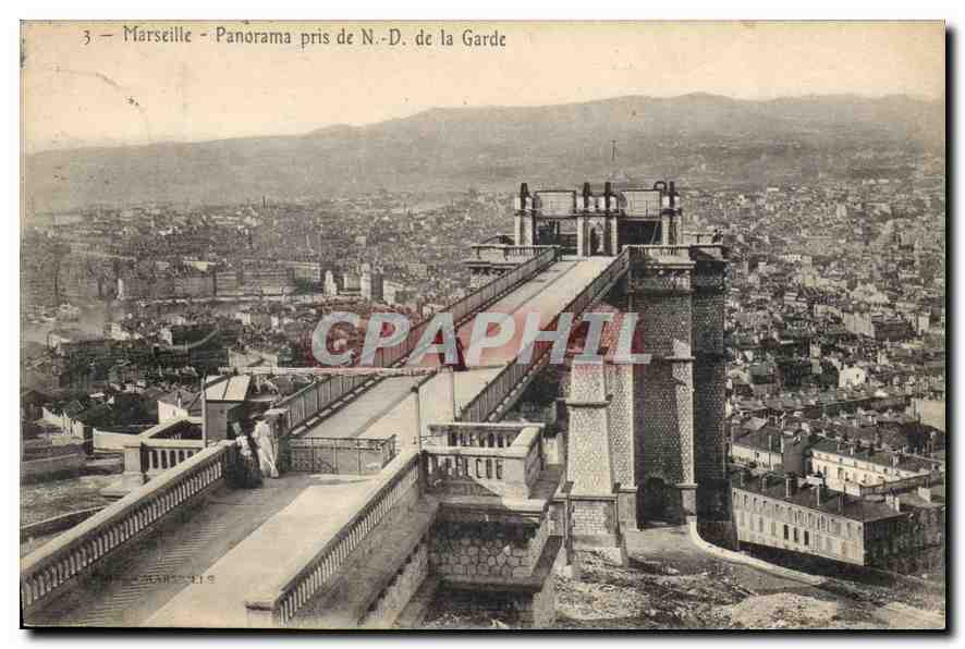 CPA Marseille Panorama pris de N D de la Garde 