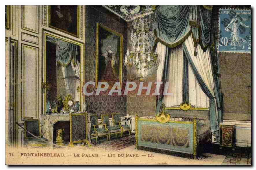 Fontainebleau — El Palacio — Cama del Papa — LL