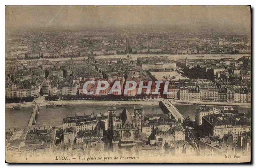 CPA Lyon Vue generale prise de Fourvieres 