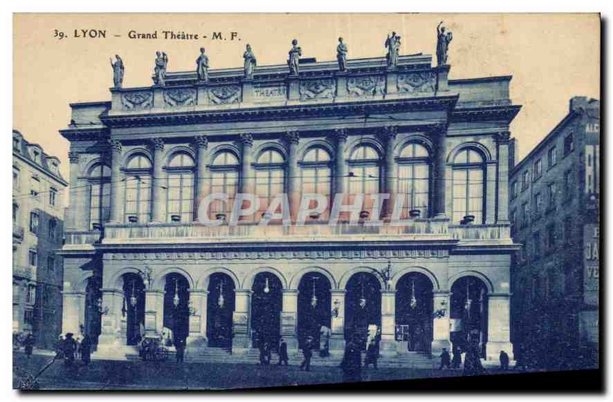 LYON — Grand Théâtre — M. F.