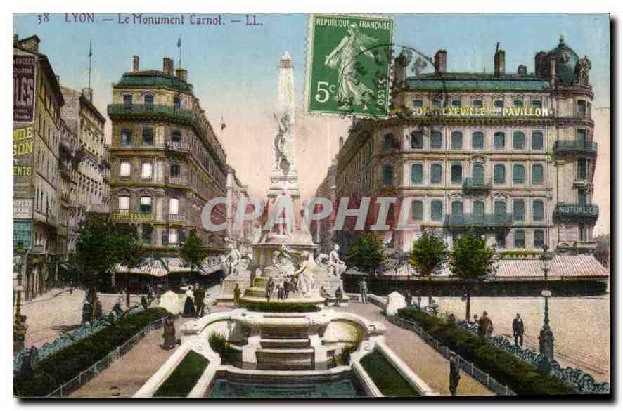 CPA Lyon Monument Carnot