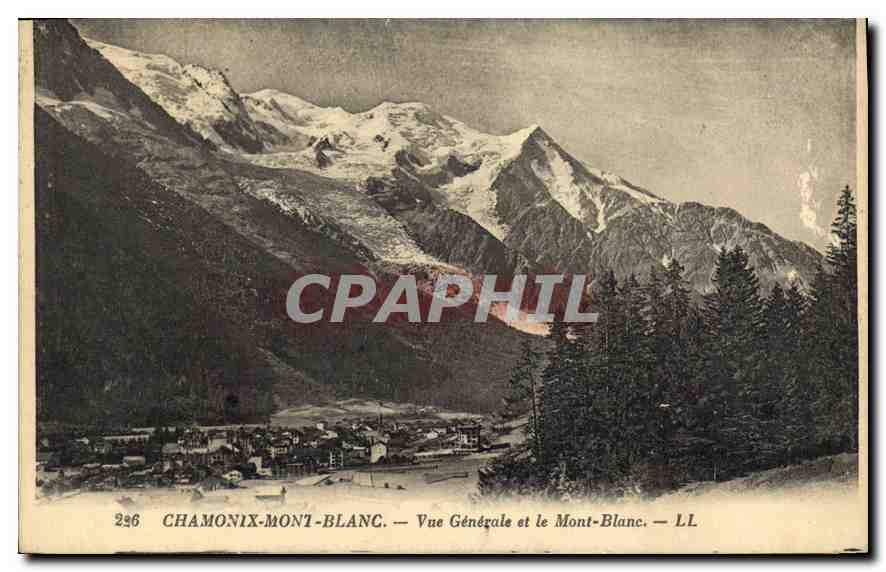 Chamonix-Mont-Blanc — Vue Générale et le Mont-Blanc — LL