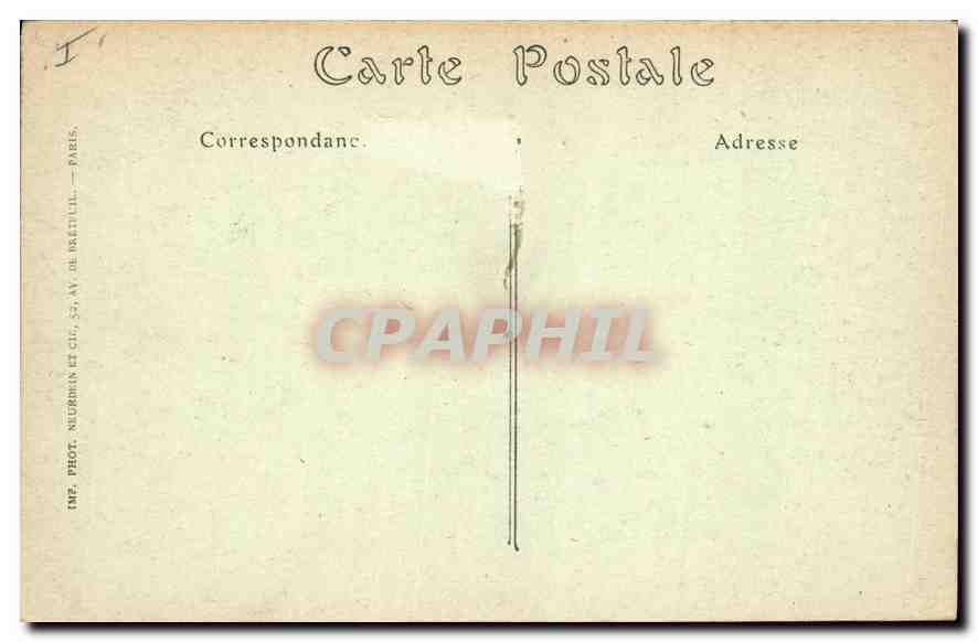 Aigues-Mortes — Les Remparts, côté Est — ND. Phot. — Verso