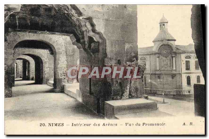 Nîmes — Intérieur des Arènes — Vue du Promenoir — A.R.