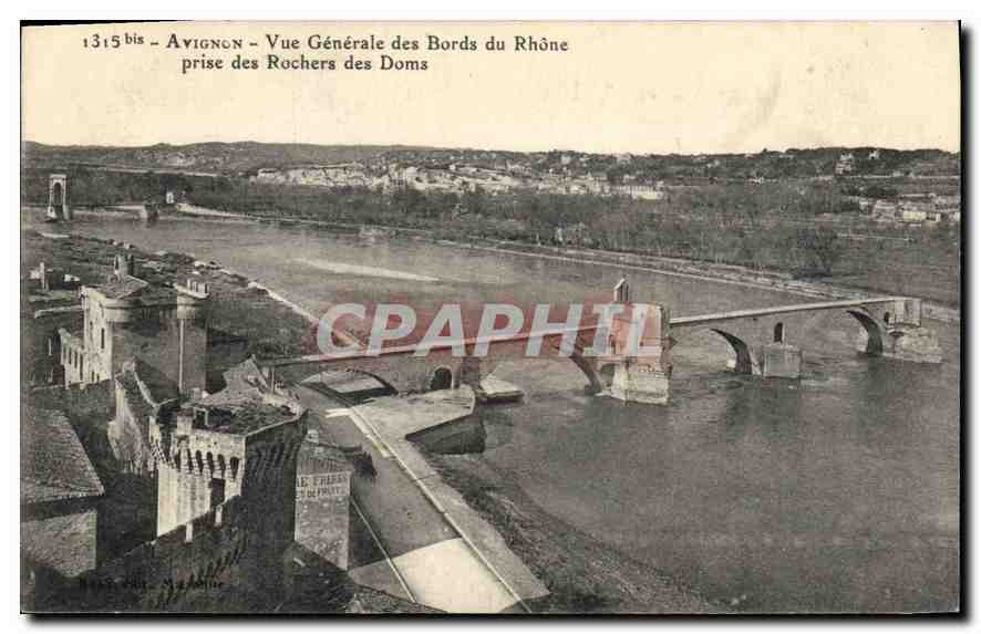 CPA Avignon (Vaucluse) Vue Generale des Bords du Rhone prise des Rochers des Doms