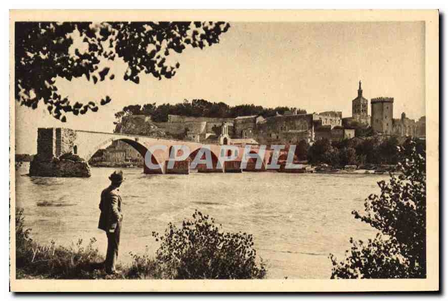 CPA Avignon (Vaucluse) Le Pont St Benezet et le Rhone