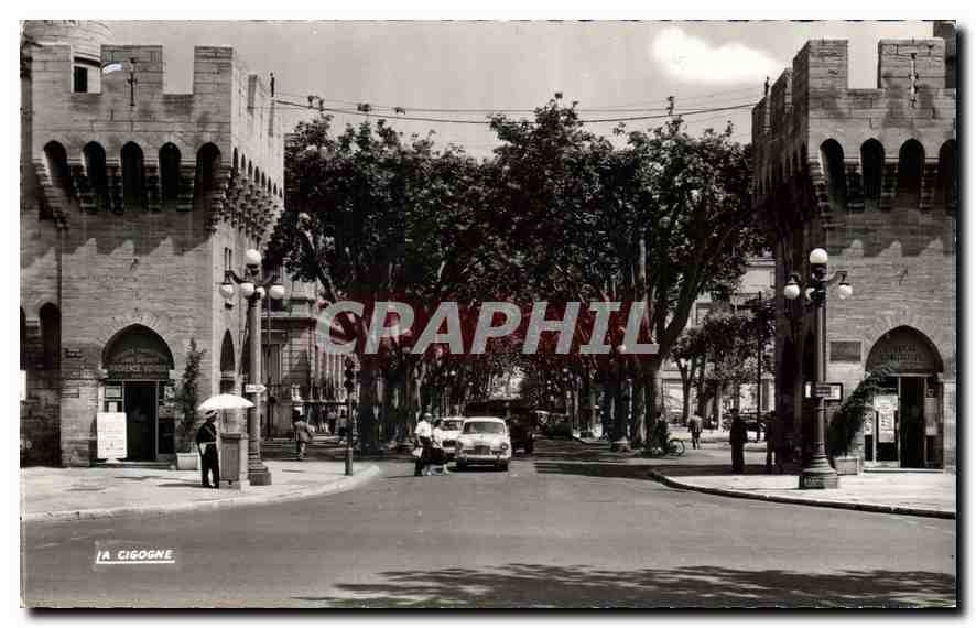 CPA Avignon Vaucluse Porte de la Republique Cours Jean Jaures 