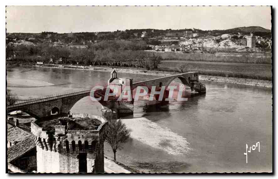 CPA Avignon Vaucluse vue panoramique sur Villeneuve les Avignon 